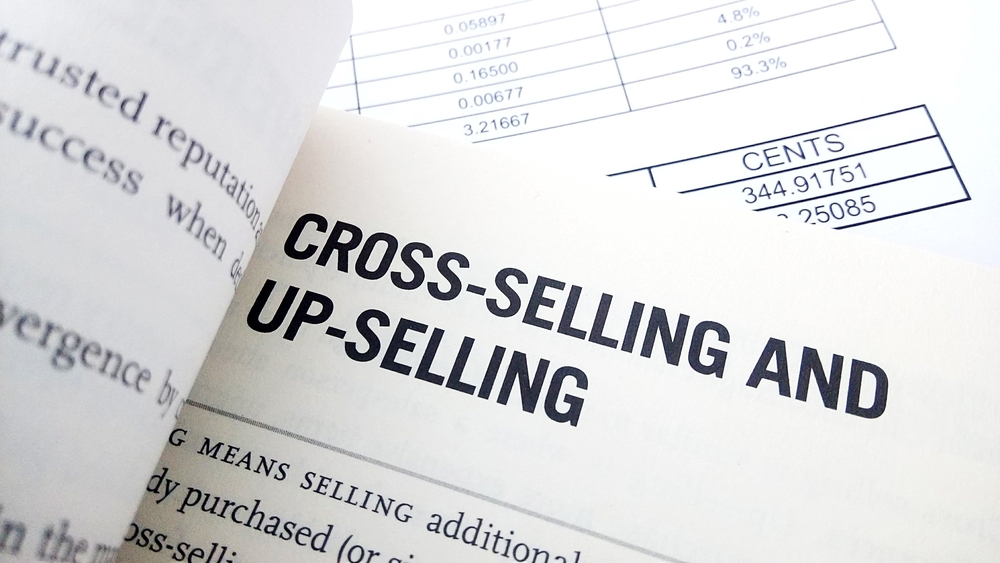 Cross-selling vs. Up-selling